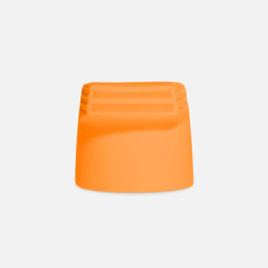 Ultra wide cap spray paint nozzle for wide lines