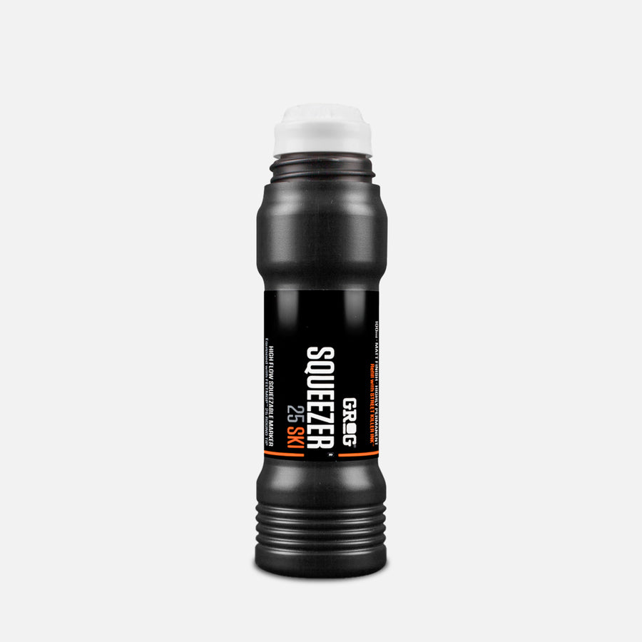 Grog squeezer 25 ski black marker on a grey background 