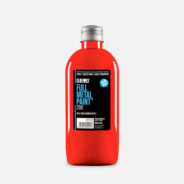 Grog full metal 200ml refill red on a grey background 
